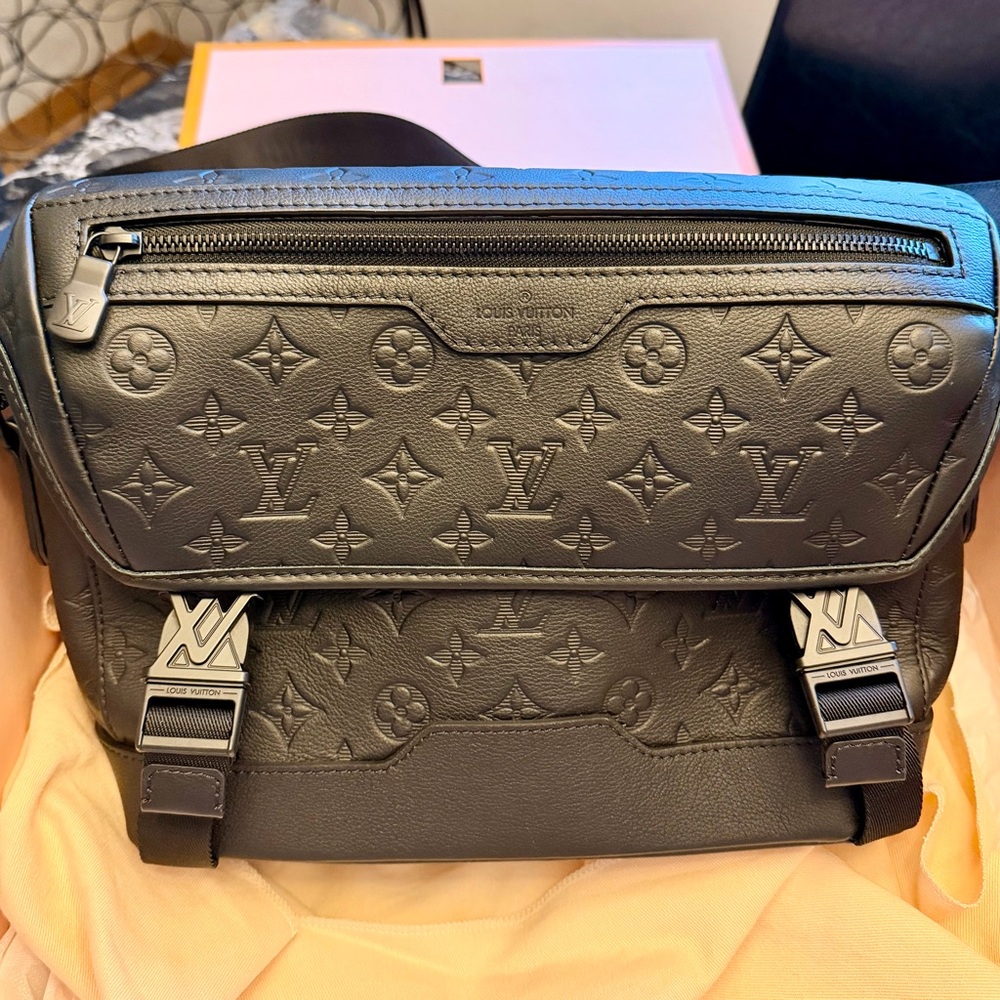 Louis Vuitton Messenger Voyager PM Black Bag
